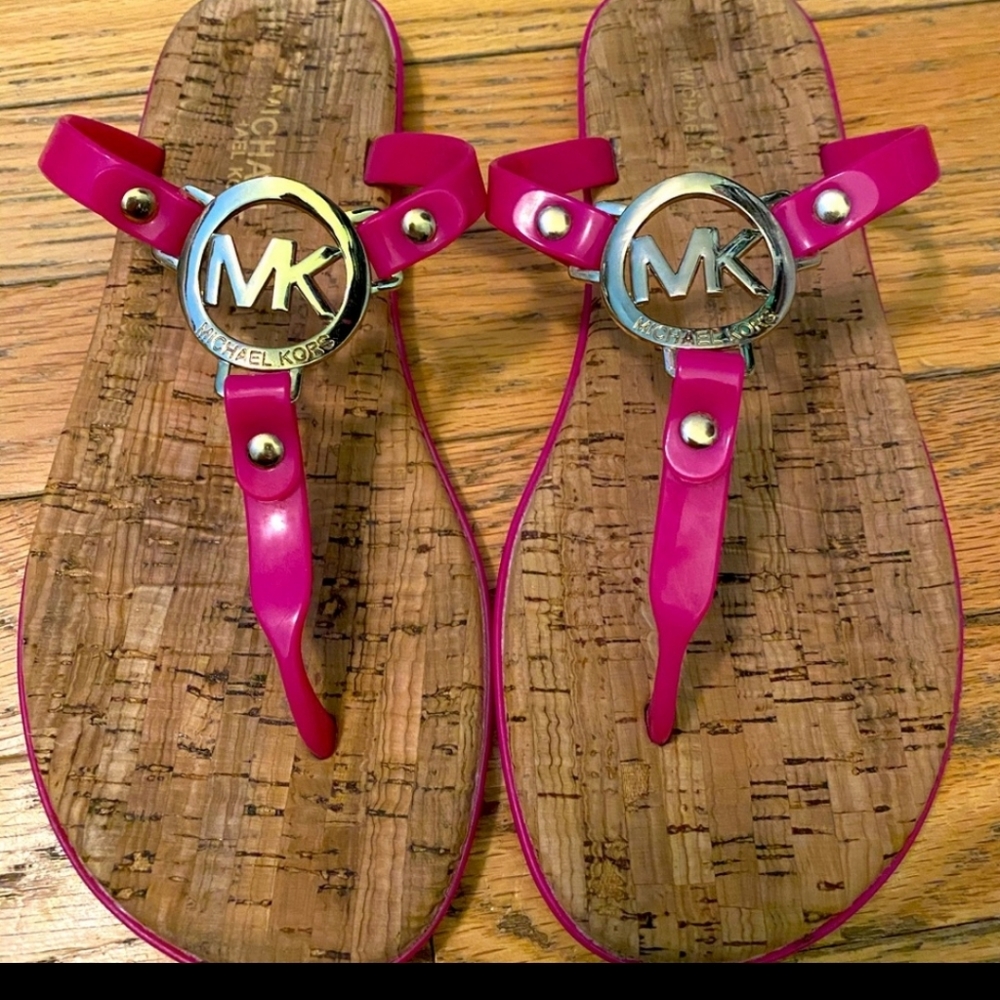 Michal Kors sandles pink